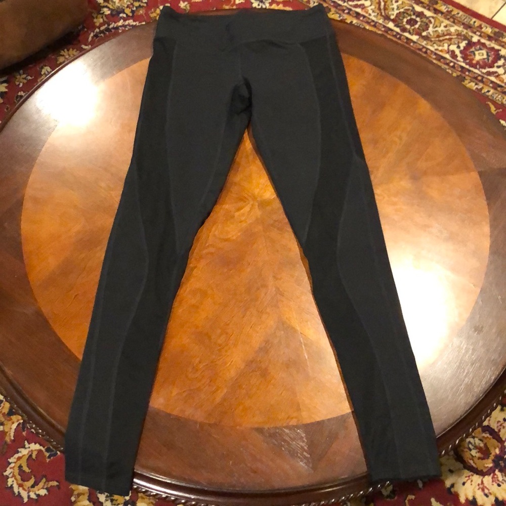 Jo & Jax Jetway Leggings Medium NWT